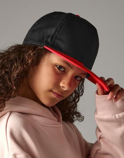 Детска шапка, младежка гръб